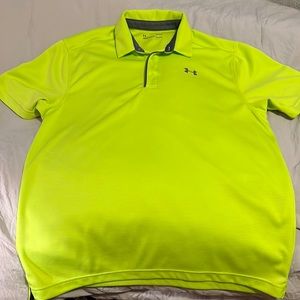 Mens golf shirt green in color dry fit